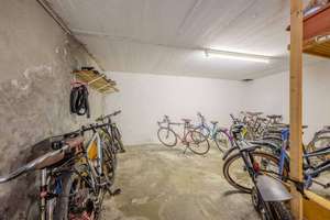 Bezugsfreie 2-Zimmer-Wohnung in attraktiver Lage am Hirschgarten mit oberirdischer Einzelgarage – Die vollständige Adresse der Immobilie erhältst du vom Anbieter., 80639 Nymphenburg, München – Vorschaubild 6