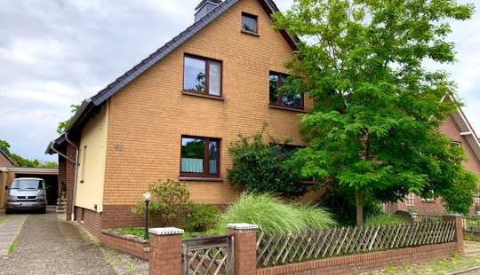 Bild von Zweifamilienhaus - Renditeobjekt in Rötgesbüttel