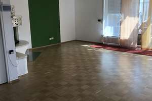 Geräumiges 6-Zimmer-Haus in Freudenstadt, gut gepflegt – Die vollständige Adresse der Immobilie erhältst du vom Anbieter., 72250 Freudenstadt – Vorschaubild 1