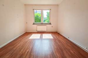 !! Viel Platz für die große Familie – solides Reihenhaus mit Potenzial !! – Lupinenstraße 11 a, 28239 Ohlenhof, Bremen – Vorschaubild 7