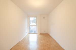 Exklusive 4-Zimmer-Wohnung mit zwei Außenbereichen, zwei Bädern und Einbauküche im Maybach-Quartier – Maybachstraße 25, 70469 Bahnhof Feuerbach, Stuttgart – Vorschaubild 8