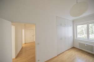 Wohnen am Ludwigkirchplatz: 3 Zi-Whg mit Aufzug Balkon u Stellplatz – 10719 Wilmersdorf, Berlin – Vorschaubild 7