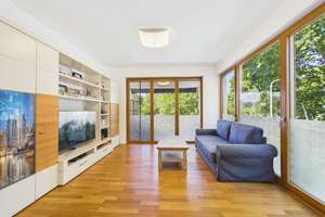 Stilvolles Wohnen in Frankfurt Bockenheim: Moderne 4 Zimmer Oase mit Loggia, 2 Bädern & Tiefgarage