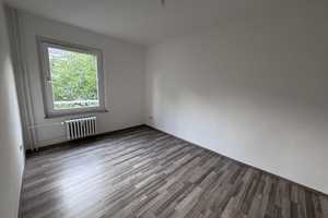 // frisch renovierte 3 Zimmer Wohnung in beliebter Gegend mit Balkon // – Lessingstraße 21, 47226 Duisburg – Vorschaubild 4