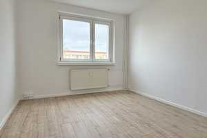 TOP • 3-Zimmer Wohnung • in Kappel • Balkon • Laminat • Komplett saniert • jetzt mieten !? – Chemnitz – Vorschaubild 6