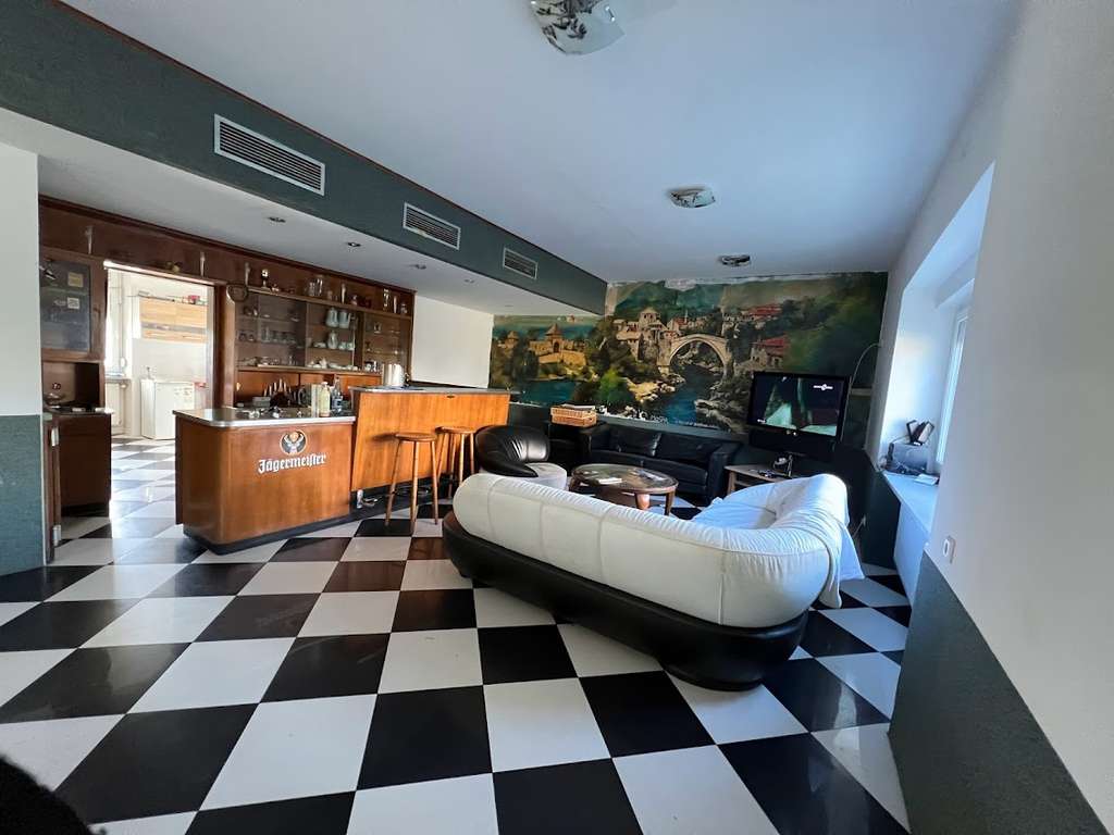 Immobilie in Eppingen - Eppingen Wohnhaus 270M²  Wohnfläche - Bild 2