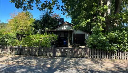 Bild von Einfamilienhaus in grüner Toplage Hamburg Volksdorf