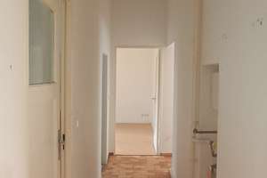 Renovierungsbedürftige 3-Zimmer-Wohnung mit Terasse in Berlin-Wilmersdorf – Joachim-Friedrich-Straße 57, 10711 Halensee, Berlin – Vorschaubild 4