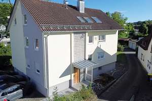 Renovierte Wohnung mit großem Balkon und Außenstellplatz im Herzen von Bad Wurzach. – Die vollständige Adresse der Immobilie erhältst du vom Anbieter., 88410 Bad Wurzach – Vorschaubild 3
