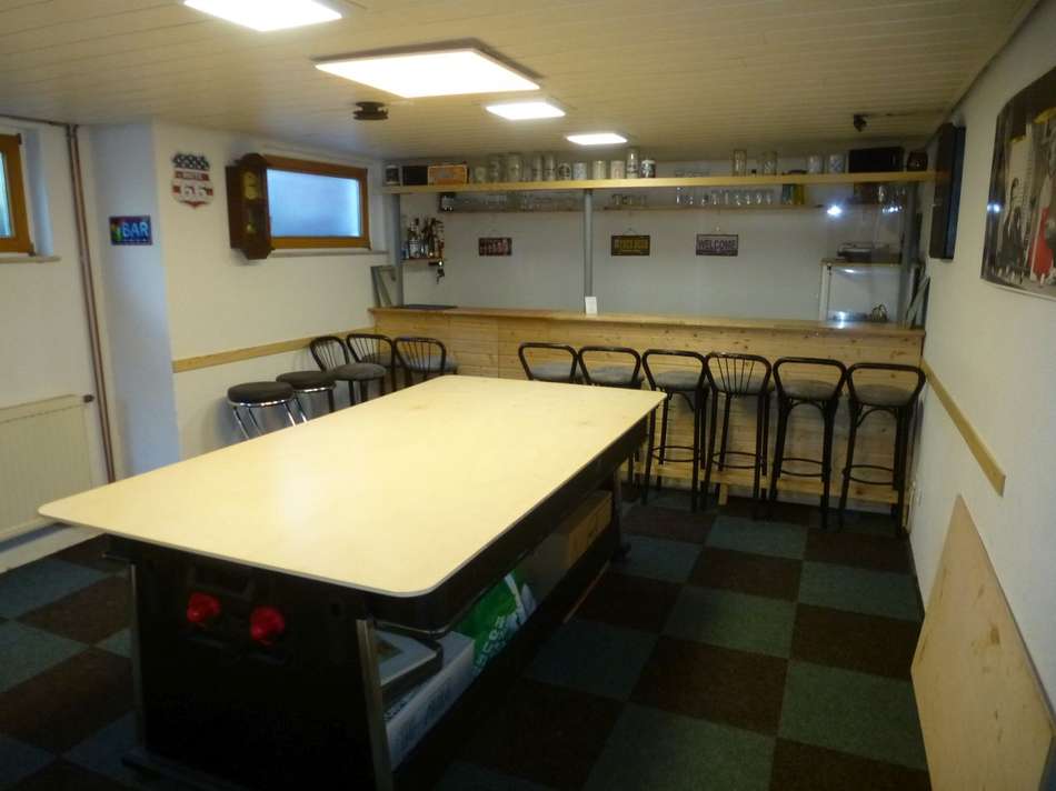 Großer Hobbyraum im UG
