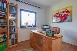 RESERVIERT - Bestlage in Wildau | 5 Zimmer | Praxis Einlieger im KG | 3 Bäder | 118 m²  Wohnfläche – Die vollständige Adresse der Immobilie erhältst du vom Anbieter., 15745 Wildau – Vorschaubild 4
