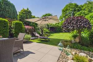 Familientraum mit Gartenidylle in ruhiger Lage – Die vollständige Adresse der Immobilie erhältst du vom Anbieter., 41065 Hardterbroich-Pesch, Mönchengladbach – Vorschaubild 2