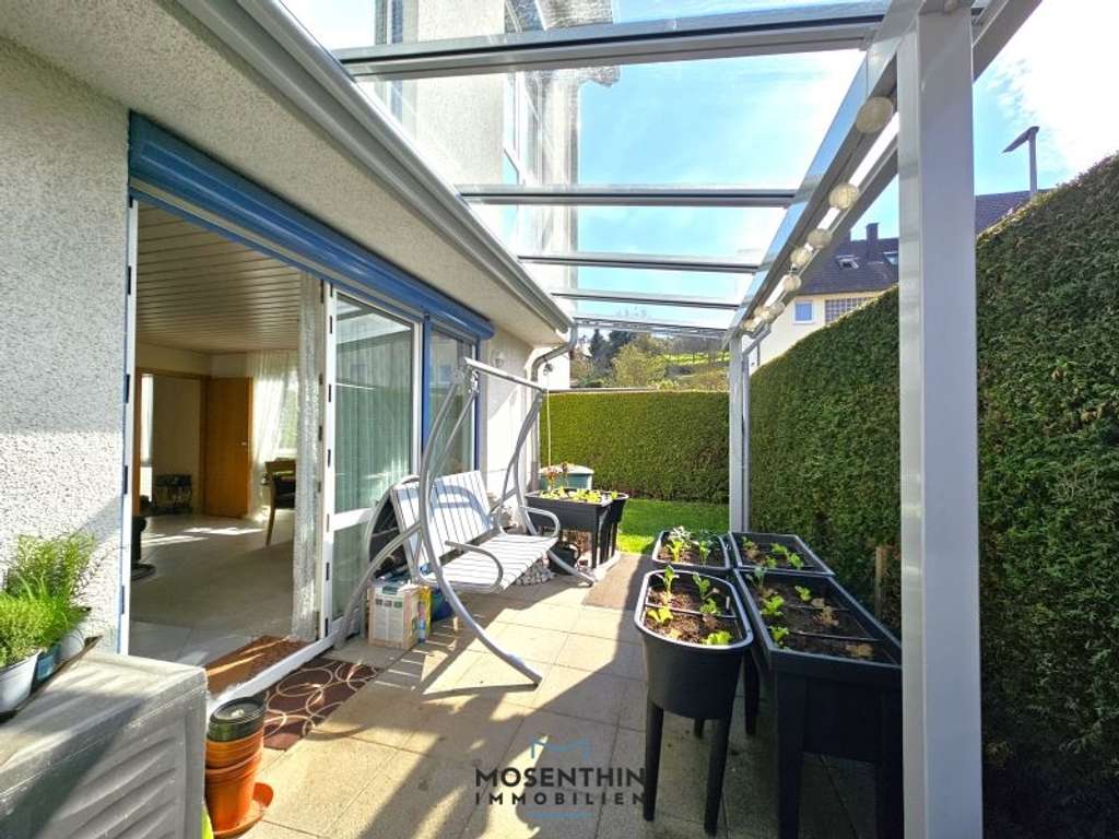 Immobilie in Deizisau - Ein besonders schönes Reiheneckhaus zum Wohlfühlen! Sonnig, kleiner Garten, Terrasse, EBK, Garage! - Bild 4