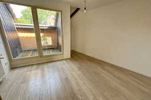 Charmante 2-Raumwohnung mit Balkon in Stadtfeld Ost – Magdeburg – Vorschaubild 2