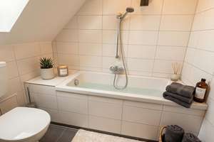 Frisch sanierte 2-Zimmer-Dachgeschosswohnung mit  Garten optional – Kirchstraße 33, 6846 Ziebigk, Dessau-Roßlau – Vorschaubild 12