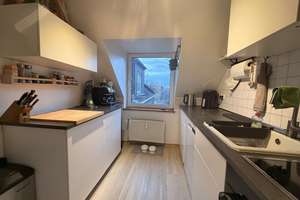 Gemütliche und geräumige 2 Zimmer-Wohnung mit Einbauküche und Gartennutzung – Wichheimer Straße 40, 51067 Buchheim, Köln – Vorschaubild 7