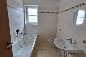 Extra großes Wohnzimmer und sonniger Balkon - einziehen und wohlfühlen! – Reichelstr. 11, 39124 Neue Neustadt, Magdeburg – Vorschaubild 8