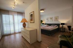 Zeitlose Eleganz trifft modernen Wohnkomfort - hochwertiges Reihenhaus mit exklusivem Interior – Die vollständige Adresse der Immobilie erhältst du vom Anbieter., 90518 Altdorf bei Nürnberg – Vorschaubild 19