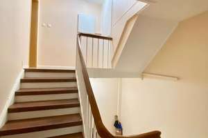 Bezugsfertige und sanierte 4-Zimmer-Maisonettewohnung mit schöner Einbauküche und Gartennutzung – Die vollständige Adresse der Immobilie erhältst du vom Anbieter., 42855 Nordstadt, Remscheid – Vorschaubild 9