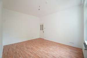 Schöne Wohnung in attraktiver Stadtvilla * Stuck * EBK* Balkon – Manteuffelstraße 8, 12203 Lichterfelde, Berlin – Vorschaubild 9