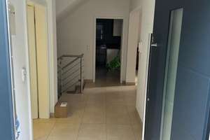 Viel Platz in Wiesbaden: 4-Zimmer-Wohnung im Südostviertel – Am Erkelsborn 15 b, 65189 Südost, Wiesbaden – Vorschaubild 2