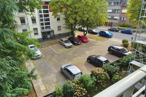 Helle 4-Zimmer-Dachgeschosswohnung mit Balkon, Stellplatz & modernisierter Ausstattung in Oberhausen