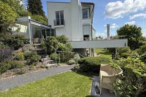 Licht, Luxus, Lebensqualität: Spektakuläre Design-Villa in privilegierter Traumlage – Die vollständige Adresse der Immobilie erhältst du vom Anbieter., 97082 Steinbachtal, Würzburg – Vorschaubild 4