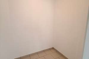 Hochwertige 2-Zimmer-Wohnung mit Balkon und Stellplatz in guter Lage – Die vollständige Adresse der Immobilie erhältst du vom Anbieter., 42115 Elberfeld West, Wuppertal – Vorschaubild 11