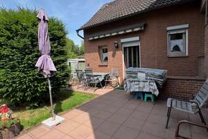 TOP Kaufpreis! Einfamilienhaus mit Garage auf großem Grundstück – Karrenweg 19, 47239 Rumeln-Kaldenhausen, Duisburg – Vorschaubild 1