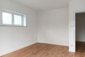 Gemütliche 3-Zimmer-Wohnung mit Balkon in Marienthal, 1. OG, Vollbad + Garage! – Rauchstr. 71, 22043 Marienthal, Hamburg – Vorschaubild 7