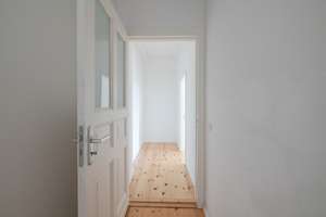 Bezugsfrei: Sonnige, ruhige Altbau-Wohnung mit EBK & Tageslicht-Badezimmer im beliebten Friedenau – Schmiljanstraße 7, 12161 Friedenau, Berlin – Vorschaubild 9