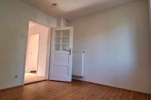 Wohnen mit Charakter: Gepflegtes Endreihenhaus in Nürnberg-Ziegelstein – Die vollständige Adresse der Immobilie erhältst du vom Anbieter., 90411 Marienberg, Nürnberg – Vorschaubild 3