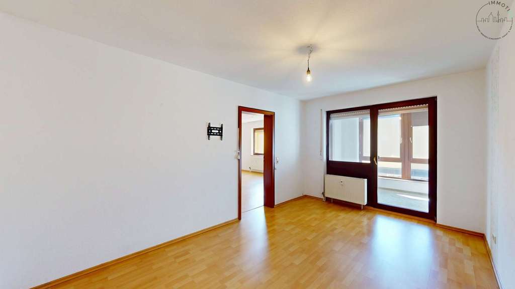 Immobilie in Philippsburg - Charmant - Lichtdurchflutet - Zentral: 2-Zi-ETW mit Wintergarten und Einbauküche in Philippsburg - Bild 3