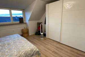 Exklusive, vollständig renovierte 3-Zimmer-DG-Wohnung mit Einbauküche  in Stuttgart – Die vollständige Adresse der Immobilie erhältst du vom Anbieter., 70374 Im Geiger, Stuttgart – Vorschaubild 9