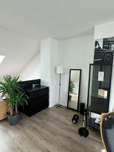 Exklusiv möbliertes Apartment in Uni-Nähe – Stilvoll wohnen mit Weitblick in Wuppertal-Elberfeld
