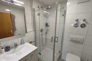 Wohnen mit Charakter: Möbliertes Ein-Zimmer-Apartment in Schopfloch – Mörikestraße 1, 72296 Schopfloch – Vorschaubild 3
