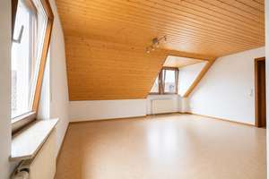 Geräumige 3-Zimmer-Dachgeschosswohnung im Zentrum von Göppingen