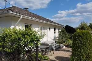 ** Traumhaft wohnen mit unverbaubarem Rheinblick – Einfamilienhaus mit Charme in Bacharach-Neurath** – Die vollständige Adresse der Immobilie erhältst du vom Anbieter., 55422 Bacharach – Vorschaubild 3