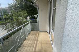 Helle 3,5-Zimmer-Wohnung mit 2 Balkonen  – Die vollständige Adresse der Immobilie erhältst du vom Anbieter., 72766 Sondelfingen, Reutlingen – Vorschaubild 2