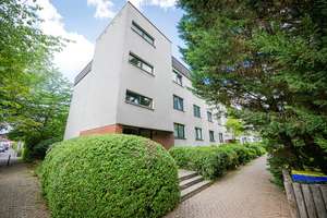 Ruhiges Wohnen Im Penthouse - Vier Zimmer Wohnung mit Aufzug, Stellplatz und eigenem Balkon in Sürth – Die vollständige Adresse der Immobilie erhältst du vom Anbieter., 50999 Sürth, Köln – Vorschaubild 6