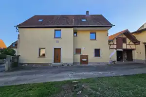 Geräumiges, günstiges und gepflegtes 6-Raum-Einfamilienhaus in Gaukönigshofen – Zehnthofstraße 8, 97253 Würzburg (Kreis) – Vorschaubild 3
