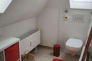 Charmante 2-Zimmer-DG-Wohnung in einer denkmalgeschützten Stadtvilla | Eislingen – Die vollständige Adresse der Immobilie erhältst du vom Anbieter., 73054 Eislingen/Fils – Vorschaubild 10