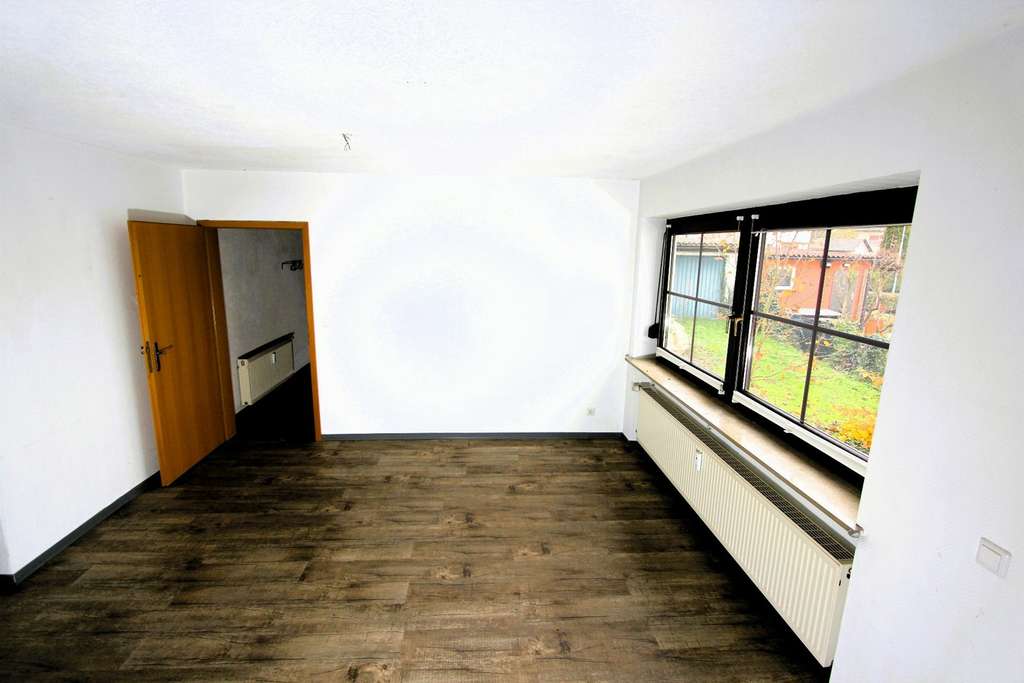 Immobilie in Billigheim - Hier stimmt Preis und Leistung 4 Zimmer mit Terrasse in Billigheim - Bild 4