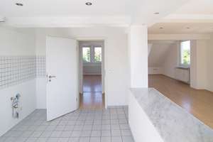 Großzüg gechnittene 3-Zimmer-Dachgeschoßwohnung in Essen-Bergerhausen – Sabinastraße 7, 45136 Bergerhausen, Essen – Vorschaubild 7