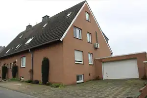 Viel Platz für die ganze Familie bietet Ihnen diese großzügige Doppelhaushälfte. Schaffen Sie  – Coesfeld (Kreis) – Vorschaubild 2