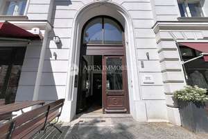 *4-Zimmer-Altbauwohnung mit Balkon, Stuck, Parkett und Einbauküche* – Knesebeckstr. 4, 10623 Charlottenburg, Berlin – Vorschaubild 39