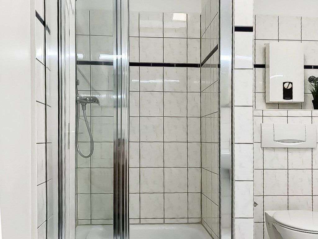 Immobilie in Halle (Saale) - Kapitalanlage: Zwei schöne 3-Zimmer-Wohnungen als Paket in zentraler Lage von Halle - Bild 2