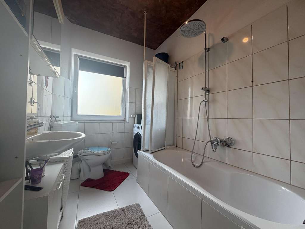 Immobilie in Plattling - Attraktive Kapitalanlage mit Sanierungsbedarf - Bild 4