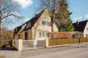 Zwei Häuser, viele Möglichkeiten – Raum für Rendite, Wohnen und Entwicklung – Die vollständige Adresse der Immobilie erhältst du vom Anbieter., 81377 Großhadern, München – Vorschaubild 2