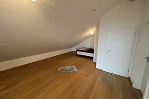 Stilvolle Doppelhaushälfte mit Panorama-Dachterrasse & Einliegerwohnung – Rosenheim (Kreis) – Vorschaubild 14